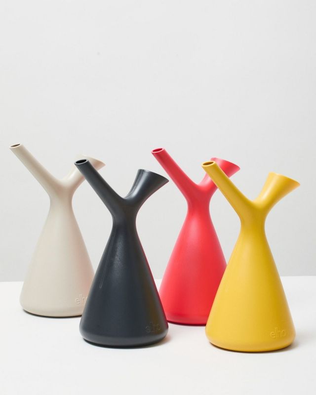Elho Plunge Stylish Watering Can The Stem